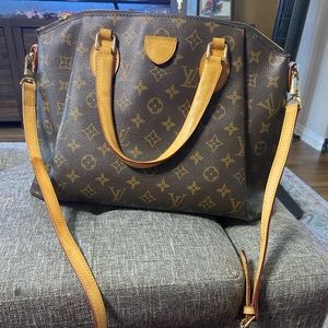 Louis Vuitton Turenne